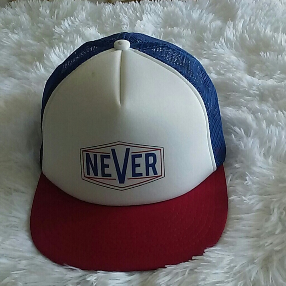H&M Never snapback baseball cap